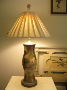 Polly Dages art, lamp