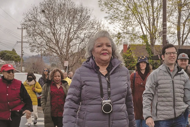 Tina Jones Williams leads a walking tour through South Berkeley