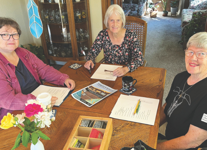 Sestina Sisters Louise Kantro, Nancy Haskett, and Lynn Hansen